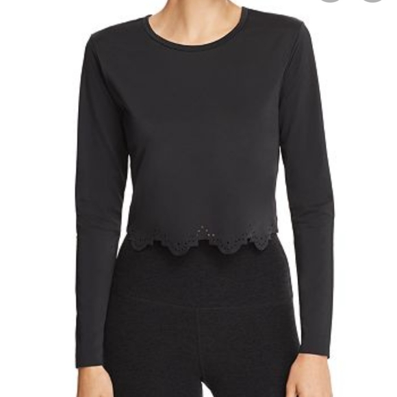 Cruz Scalloped Long-Sleeve Activewear Crop Top - Picture 2 of 6